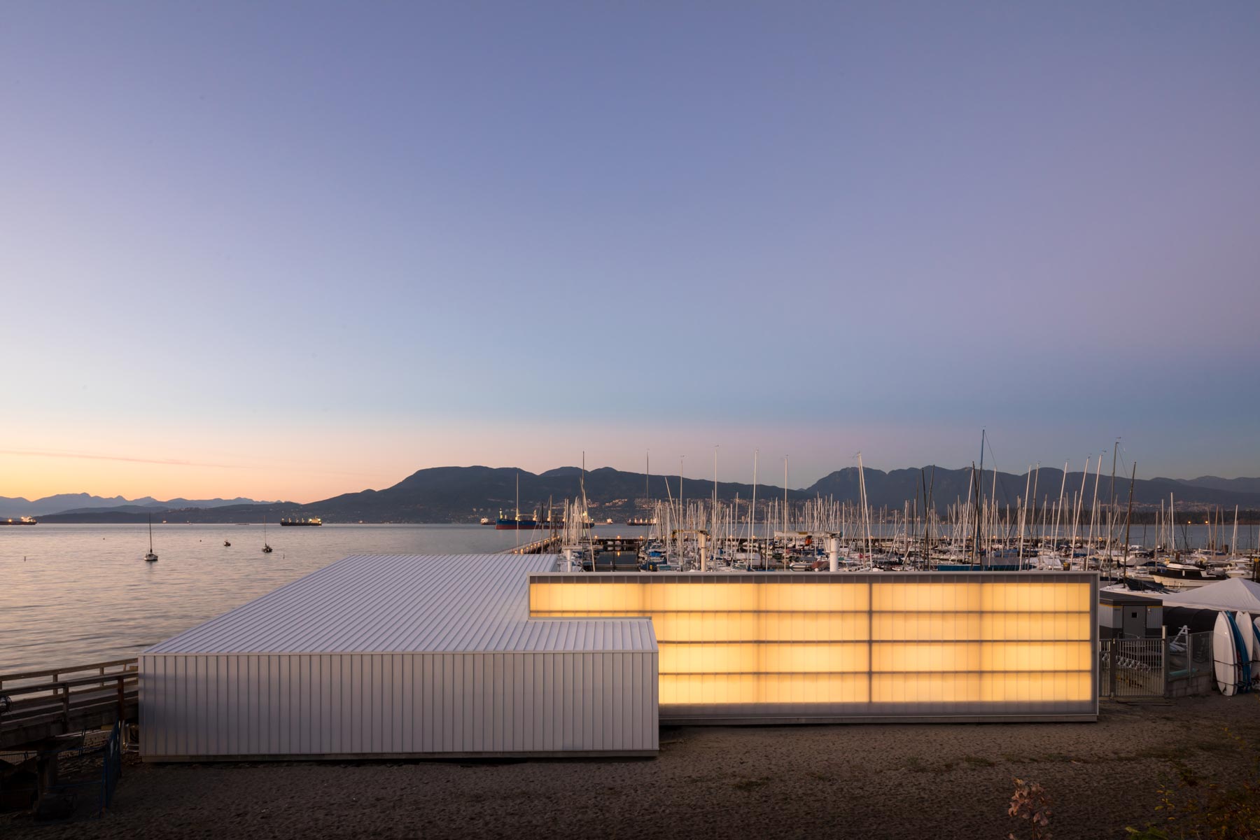 Royal Vancouver Yacht Club, Dock Building